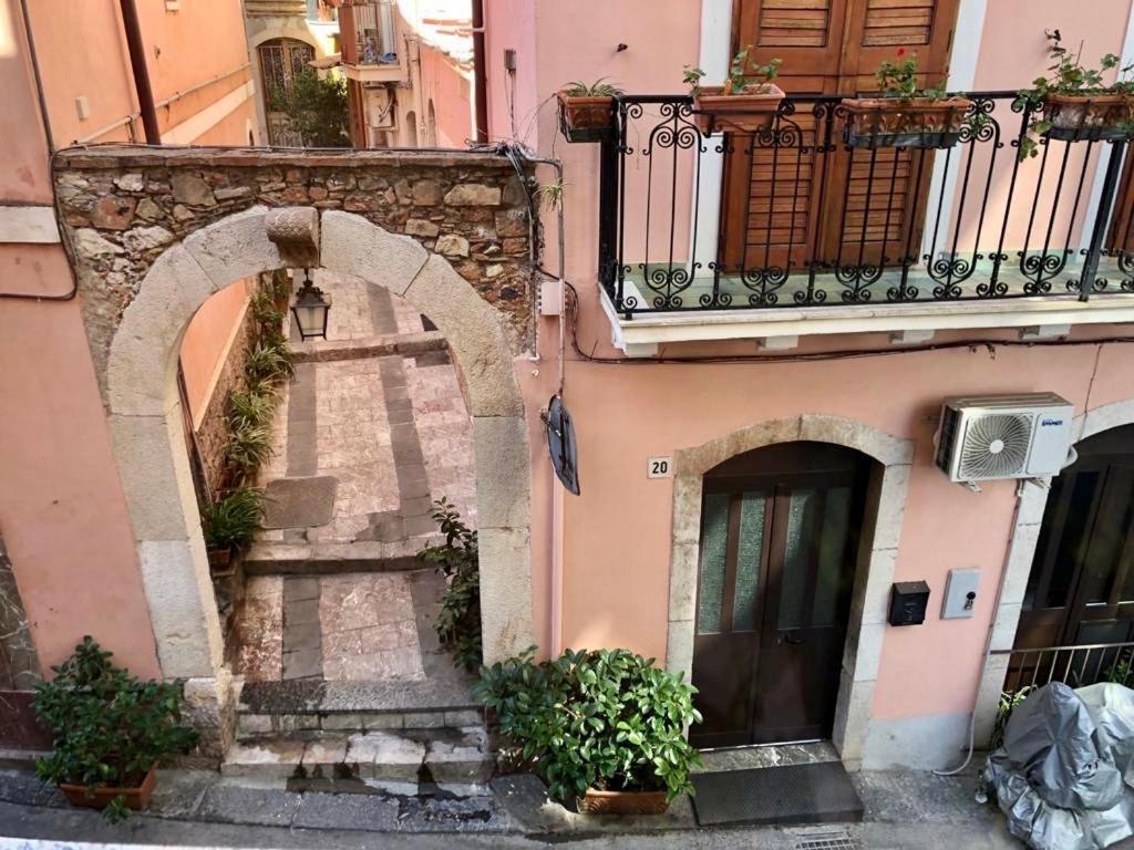 Casa Cariddi Boutique Apartment Taormina Luaran gambar